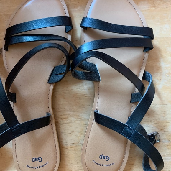 Sandals - Picture 1 of 6